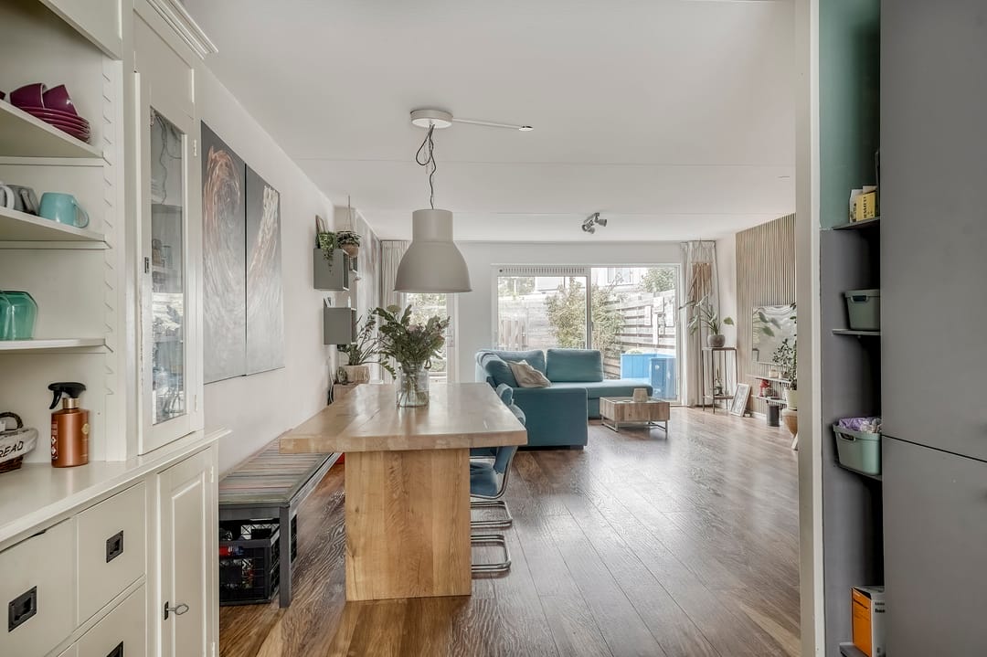 Photo 8 of Betje Wolffstraat 25