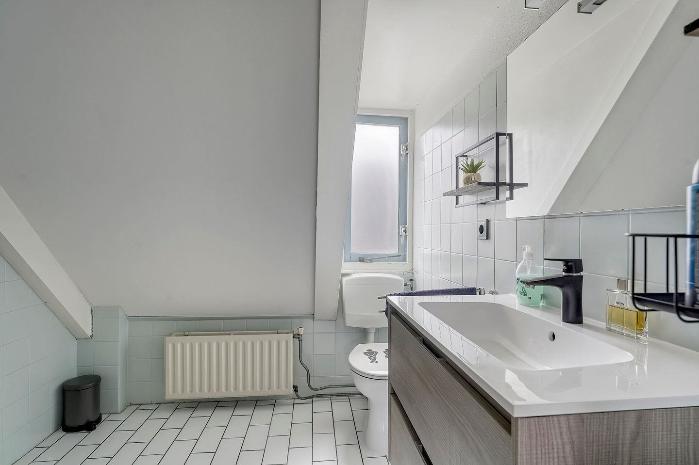 Photo 25 of Betje Wolffstraat 25