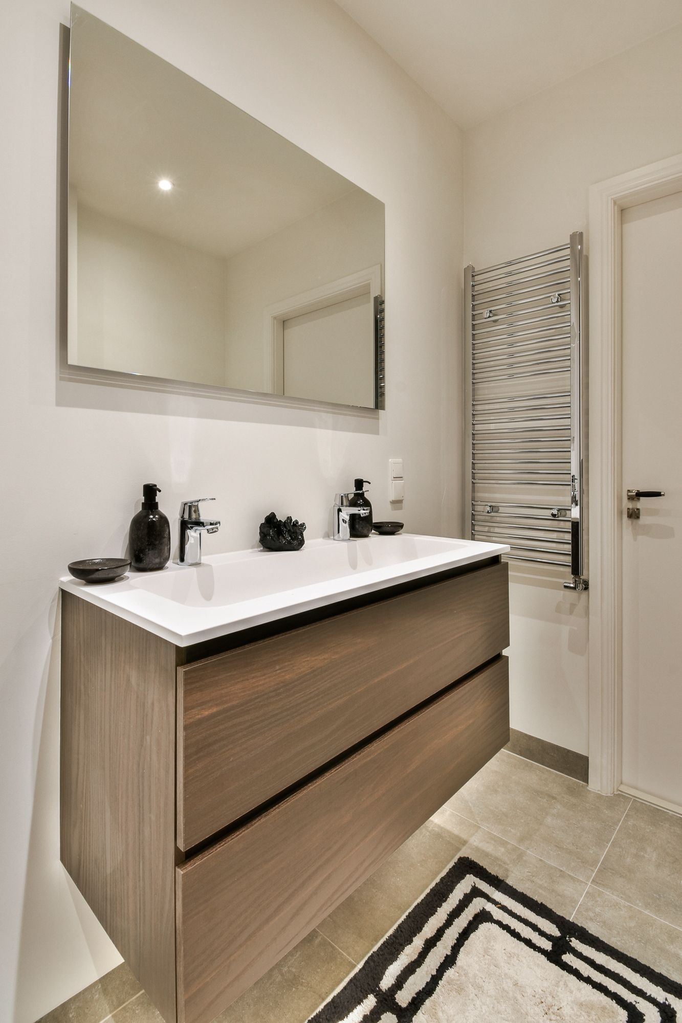 Foto 19 van Van Tuyll van Serooskerkenweg 45-2