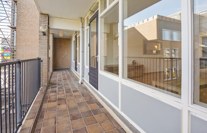 Photo 14 of Zadelmakerstraat 39