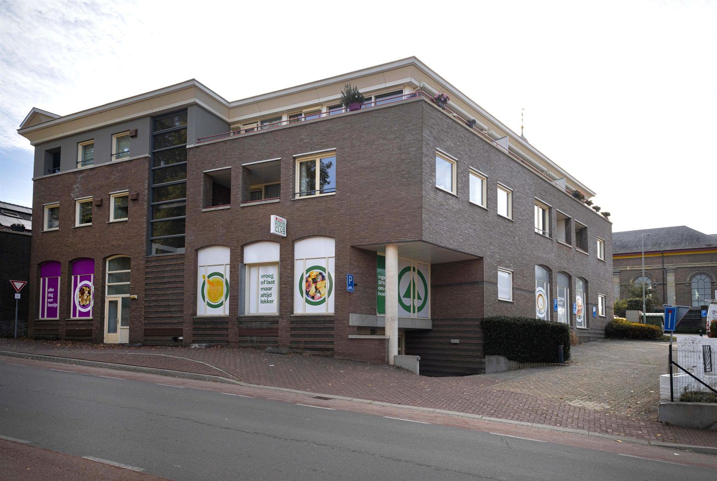 View photo 3 of Kerkstraat 1