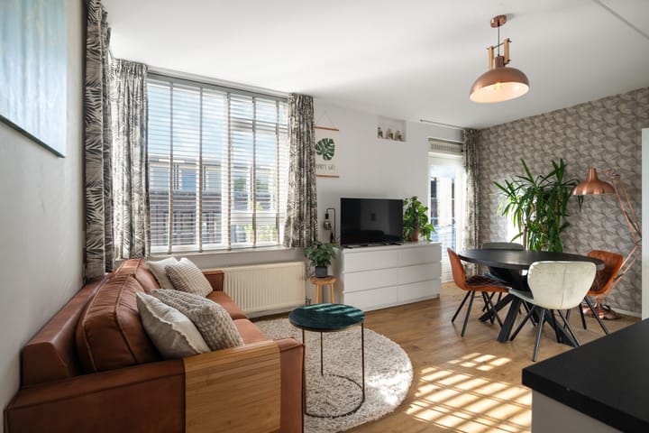 Foto 5 van Czaar Peterstraat 37-E