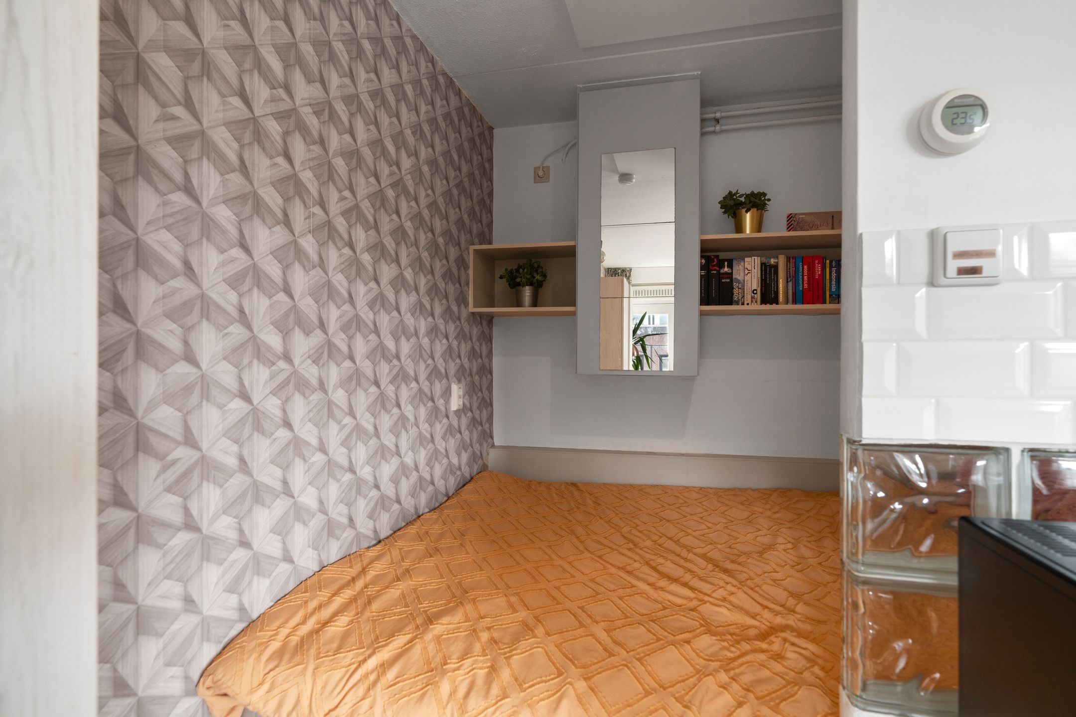 Foto 15 van Czaar Peterstraat 37-E