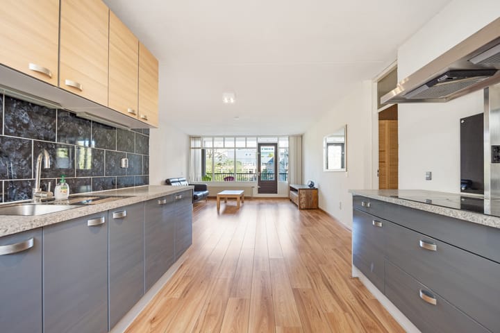 Photo 16 of Zadelmakerstraat 39