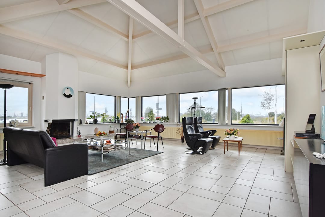 Foto 11 van Stationsweg 69