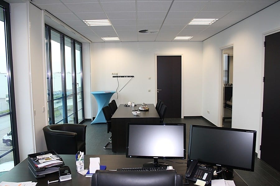 Bekijk foto 3 van Voltaweg 29