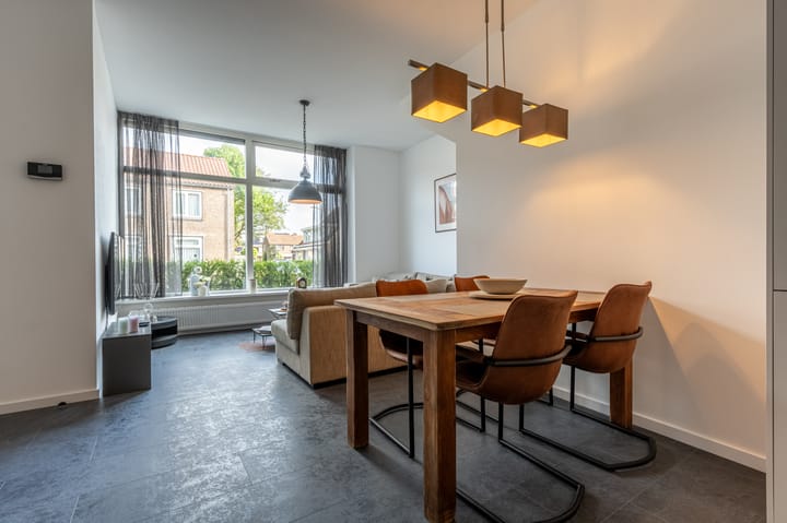 Foto 8 van Van Heesenstraat 9