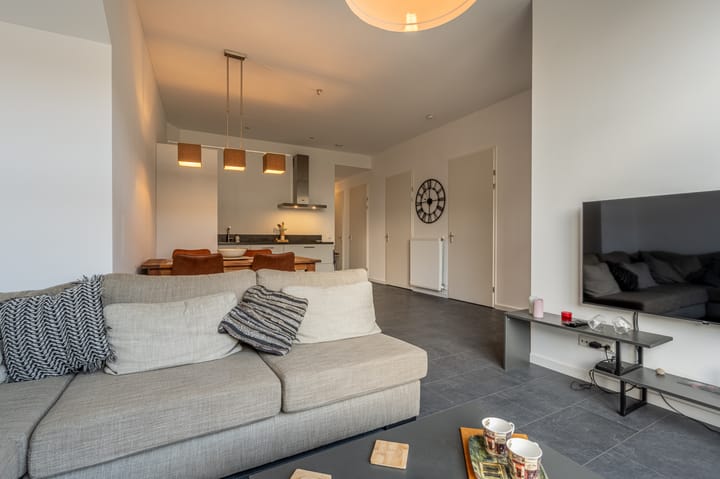 Foto 12 van Van Heesenstraat 9