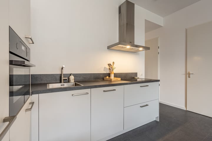 Foto 15 van Van Heesenstraat 9