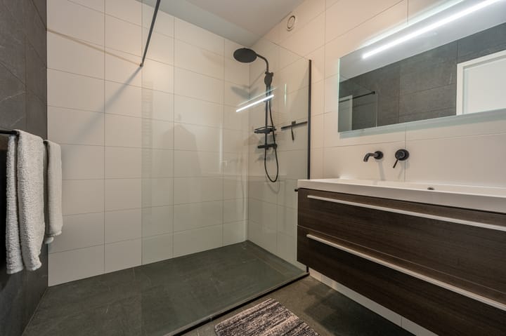 Foto 24 van Van Heesenstraat 9