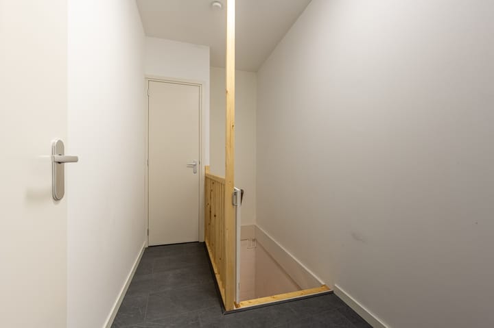 Foto 28 van Van Heesenstraat 9