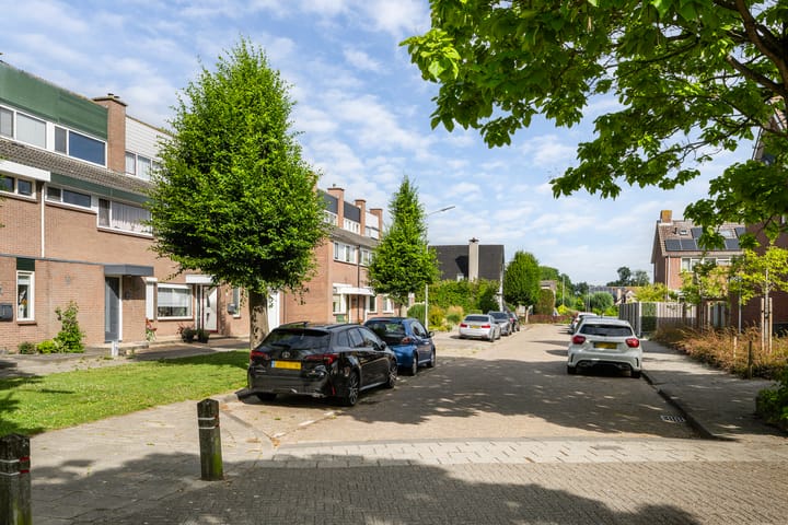 Photo 6 of Gladiolenstraat 7