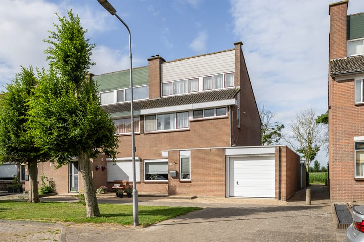 Photo 8 of Gladiolenstraat 7