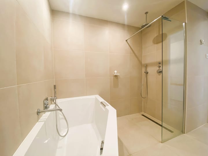 Photo 16 of Arent Janszoon Ernststraat 41