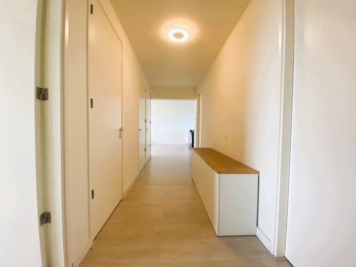 Photo 18 of Arent Janszoon Ernststraat 41