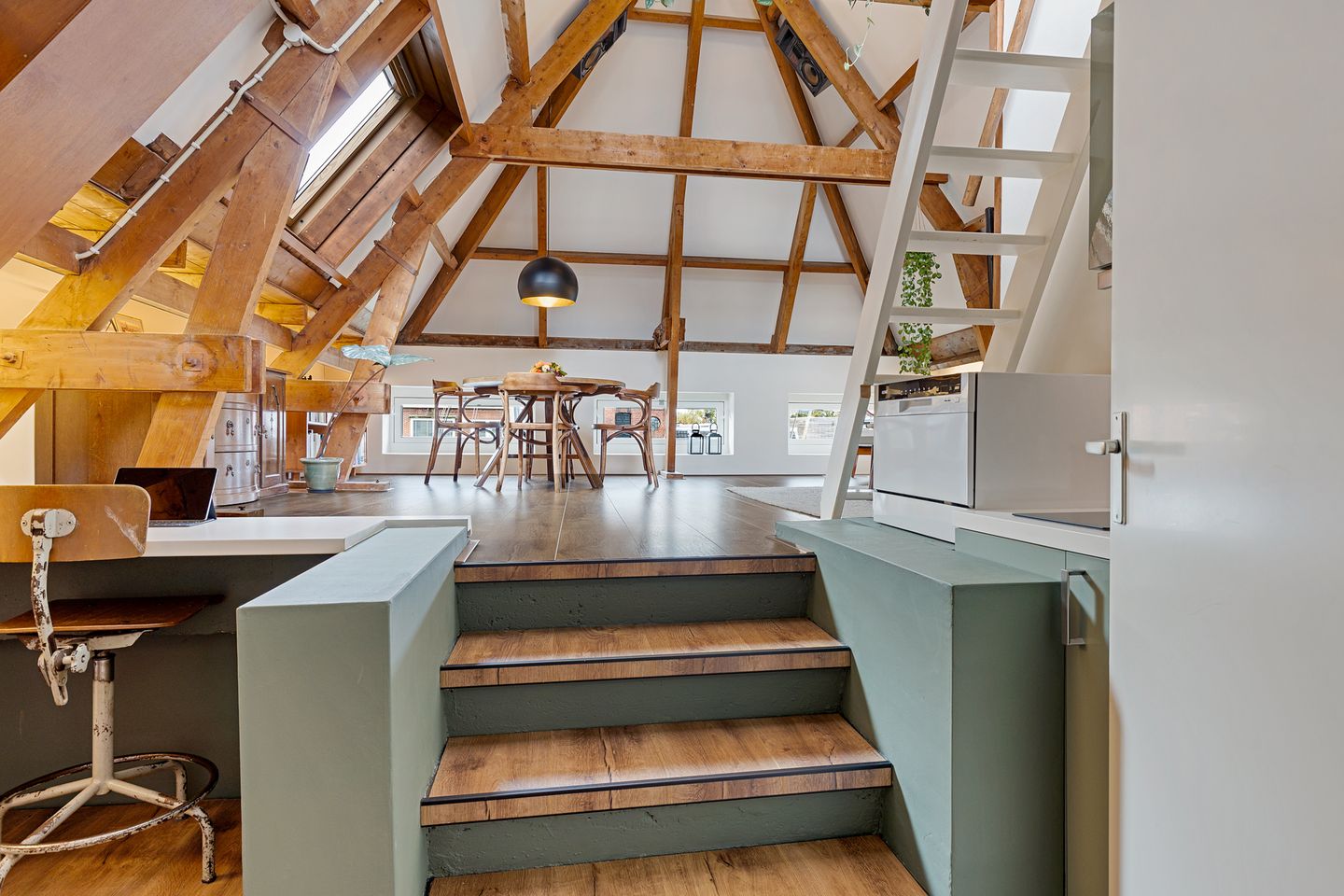 Photo 5 of Hoge der A 24-5