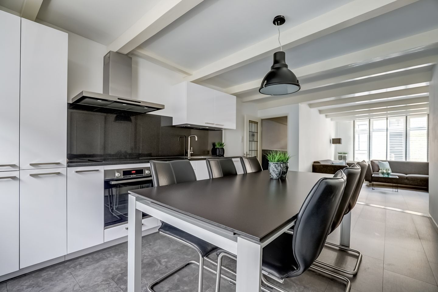 Foto 4 van Kerkplein 5