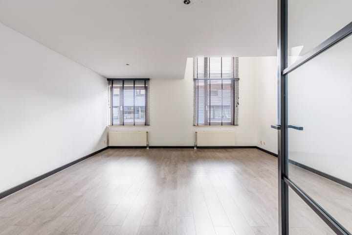 Foto 5 van Linie 355