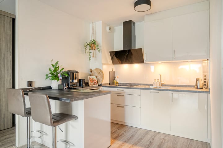 Photo 2 of Aalscholversingel 222