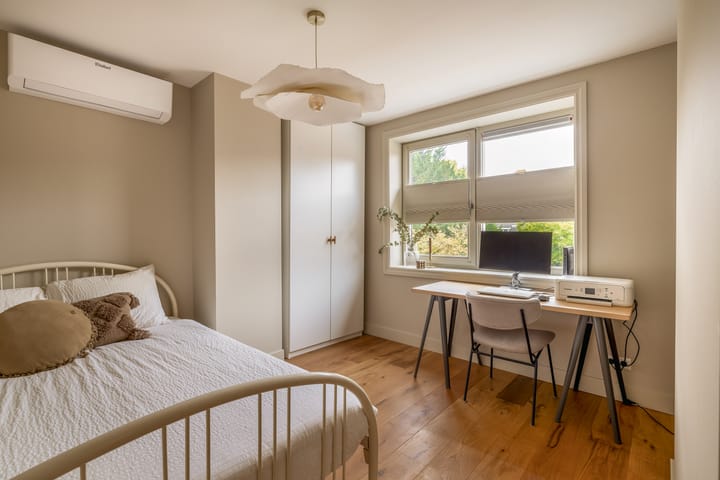 Photo 37 of Olivier van Noortstraat 1