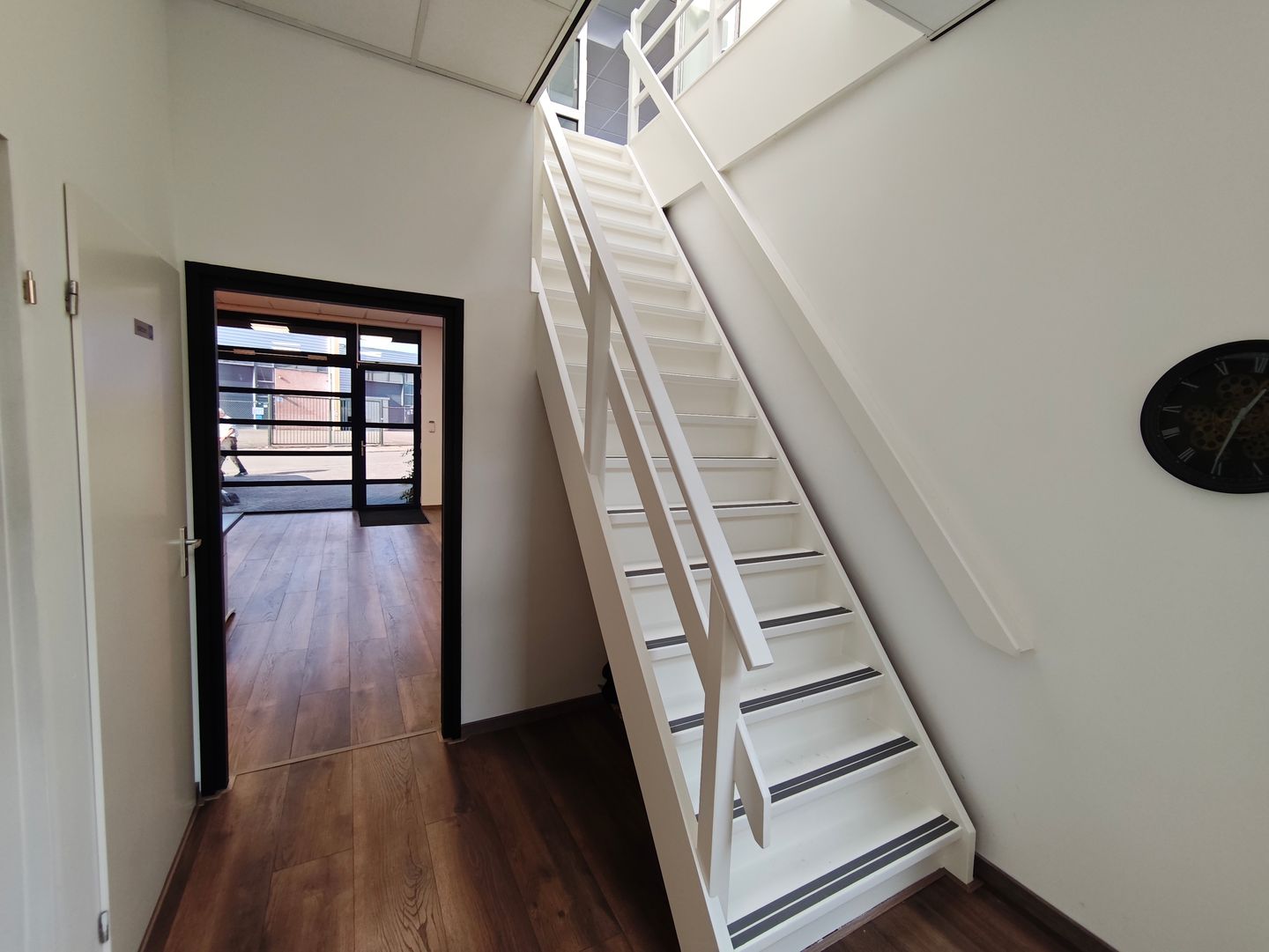 Bekijk foto 4 van Aluminiumstraat 6