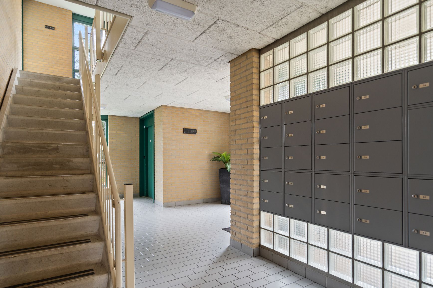 Photo 6 of Sleper 14