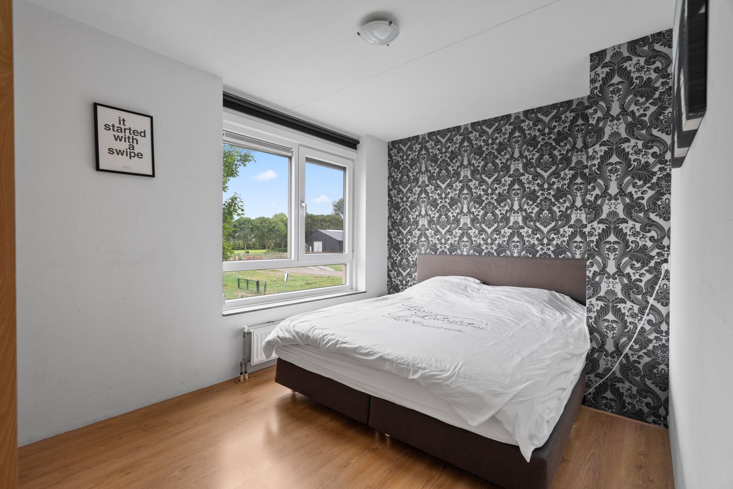 Photo 19 of Sleper 14