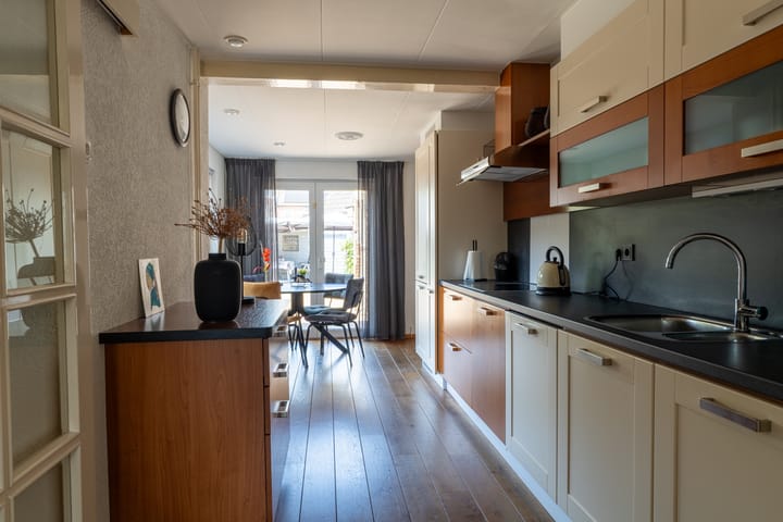 Photo 11 of Hoefstraat 6