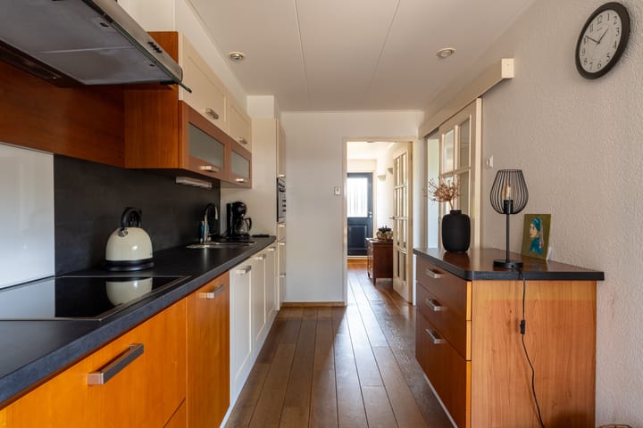 Photo 12 of Hoefstraat 6