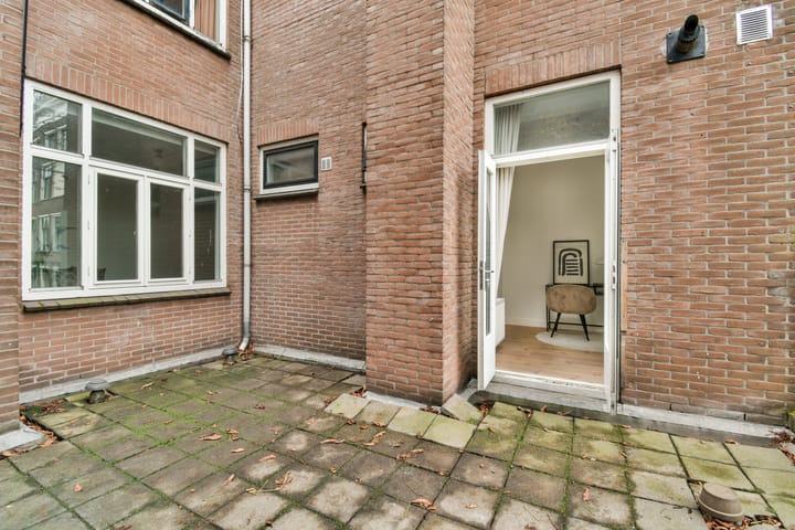 Photo 13 of Wolvenstraat 26
