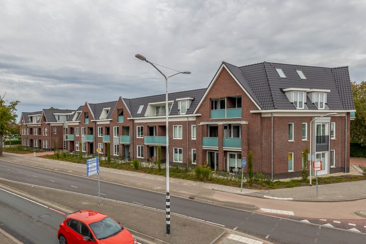 Photo 37 of Lagekerk 45