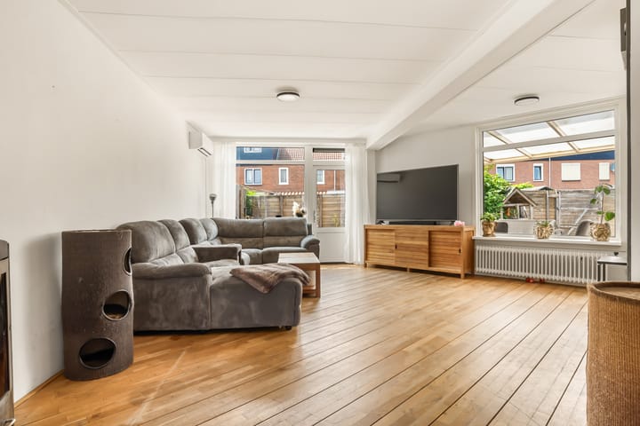 Foto 20 van Meerweidenlaan 9