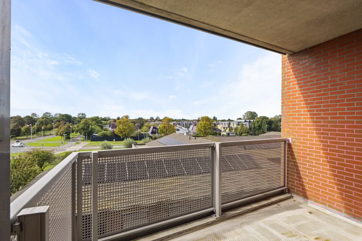 Photo 18 of Landbouwstraat 338