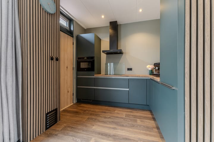 Foto 8 van Voltastraat 10