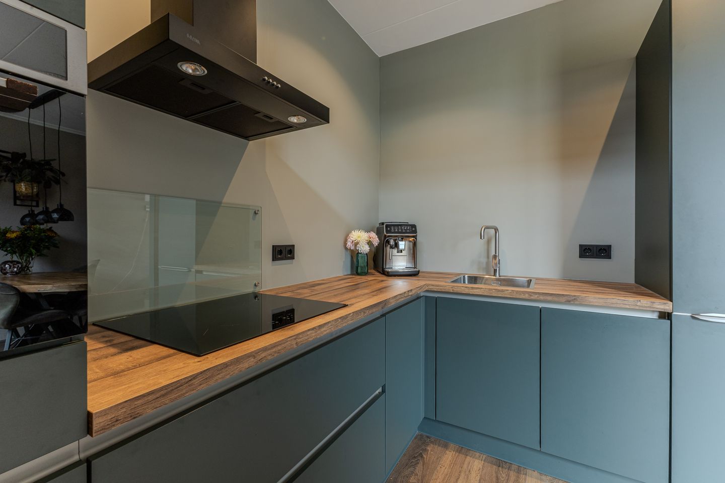 Foto 10 van Voltastraat 10