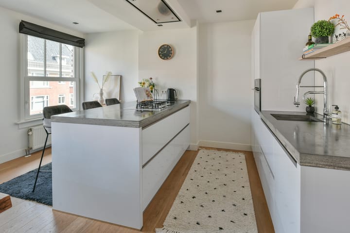 Photo 3 of Deurloostraat 49-3