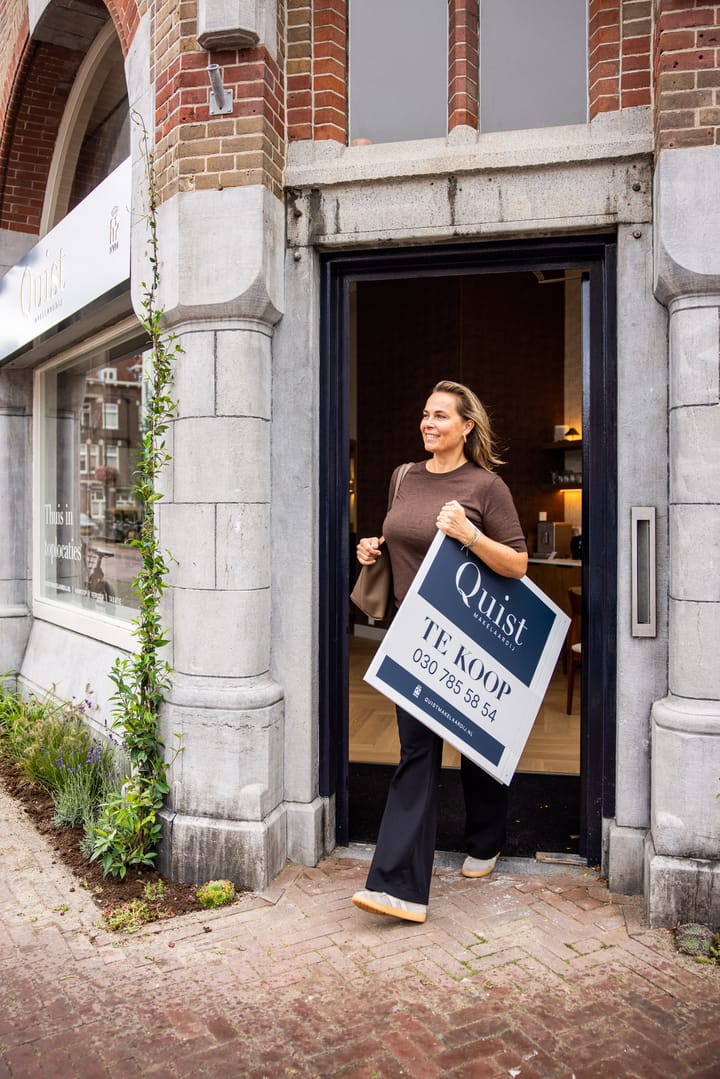 A promotional picture for the office