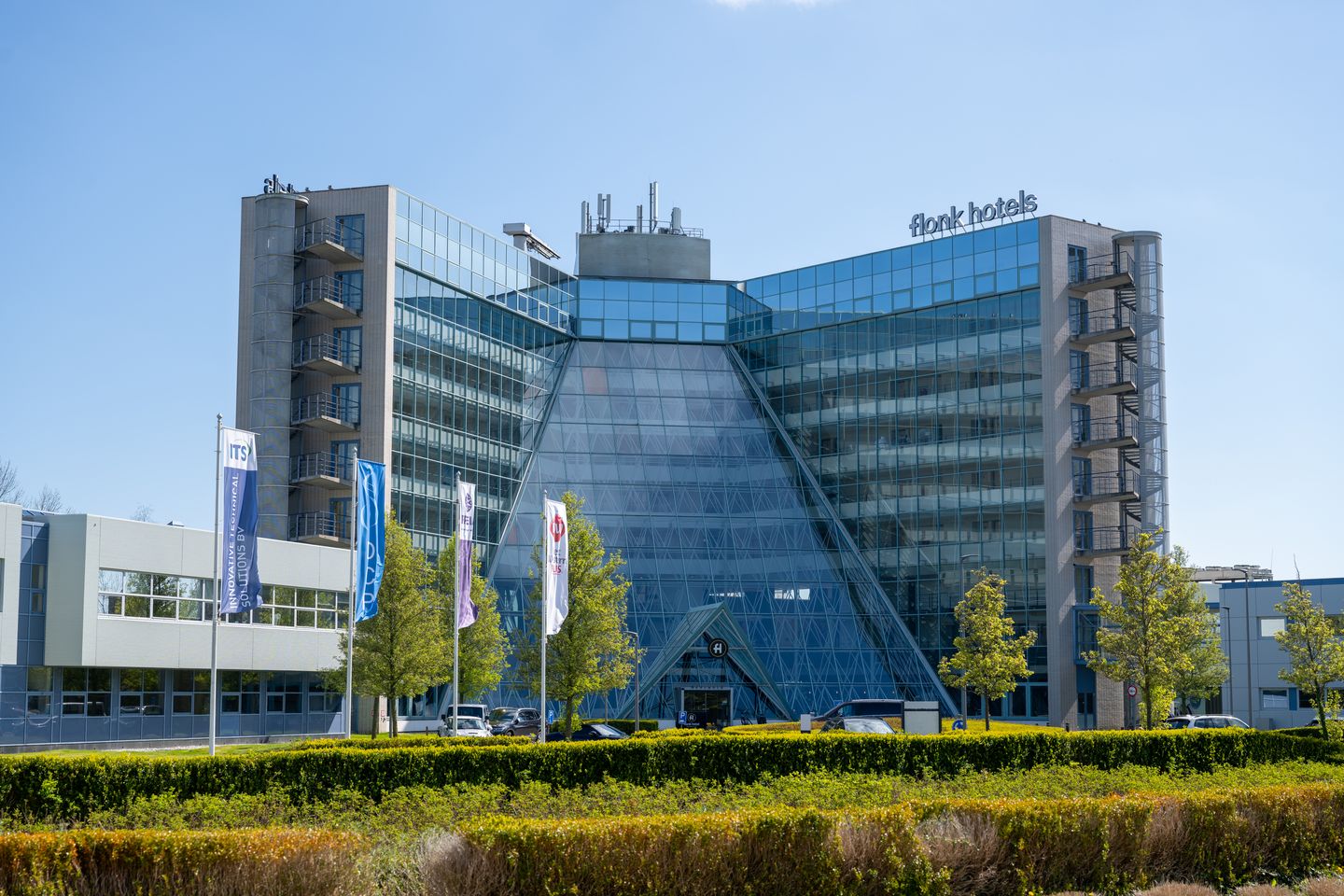 Bekijk foto 2 van Laan Corpus den Hoorn 300