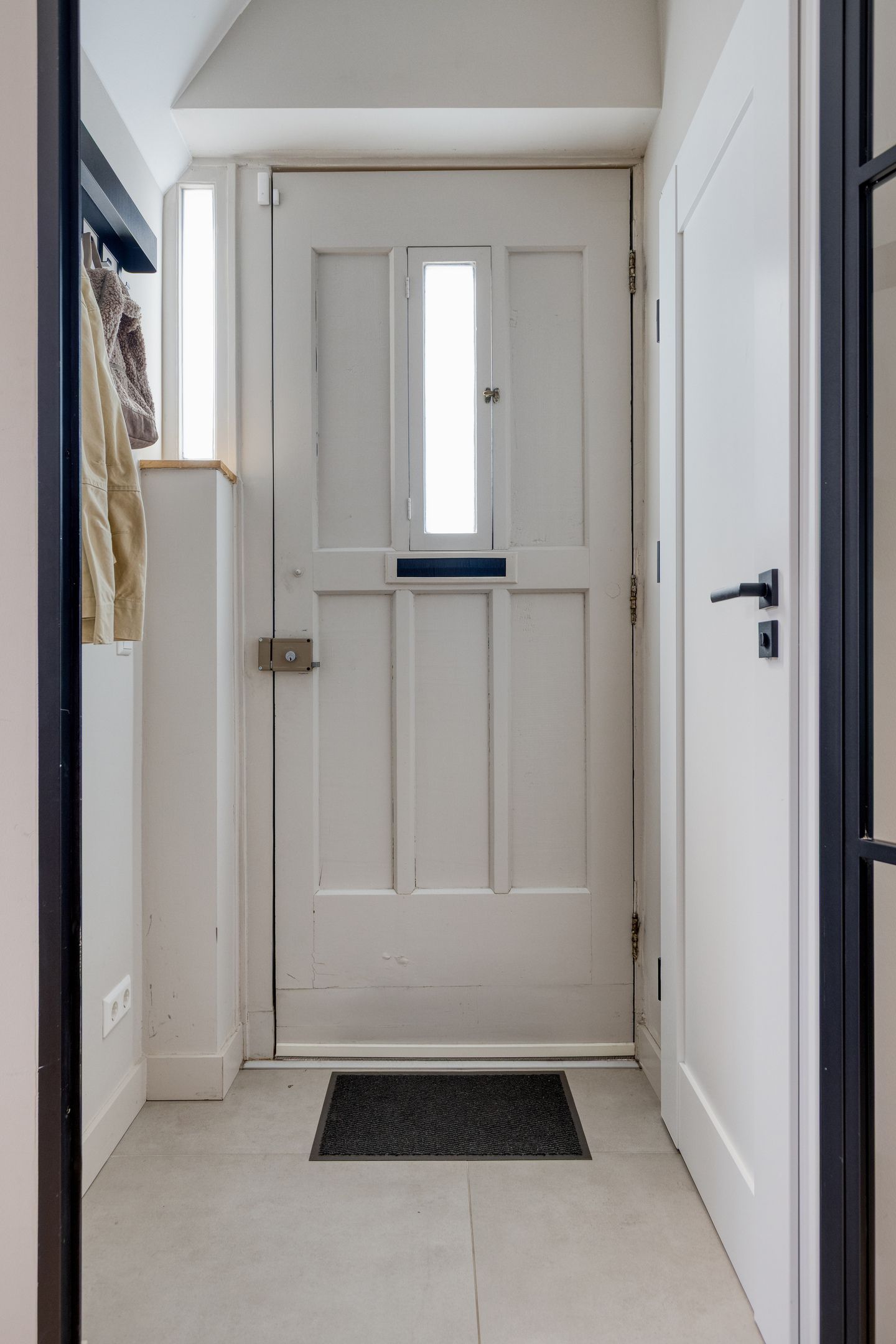 Foto 6 van Strobloemstraat 1