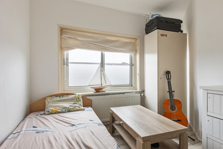 Photo 18 of Burgemeester van Houtlaan 34