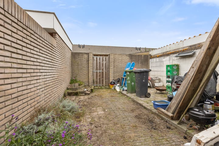 Photo 27 of Burgemeester van Houtlaan 34