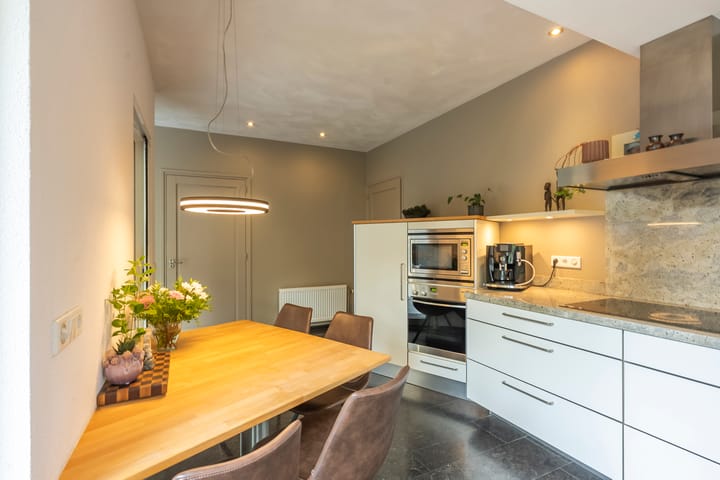 Photo 10 of Engelsdalstraat 19