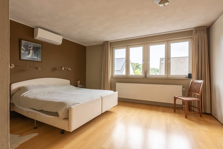 Photo 15 of Engelsdalstraat 19