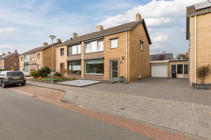 Foto 1 van Kastanjestraat 47