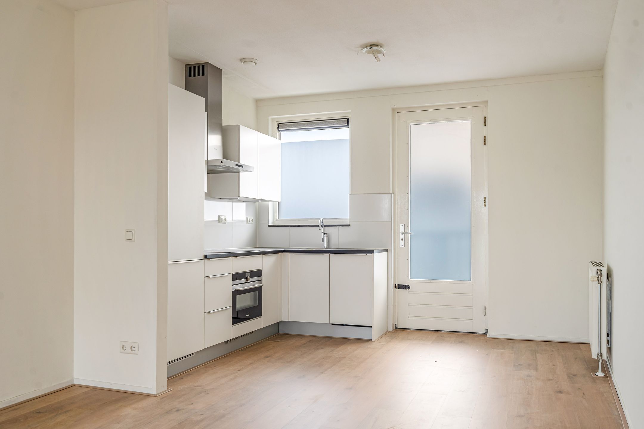 Foto 9 van Frontonstraat 75