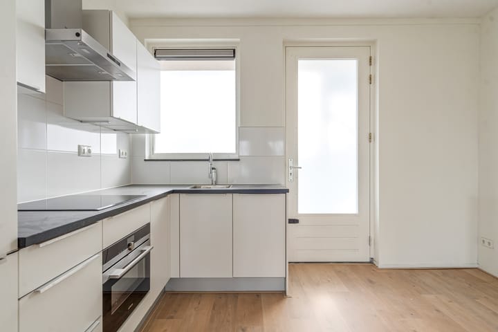 Foto 11 van Frontonstraat 75