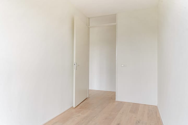 Foto 13 van Frontonstraat 75