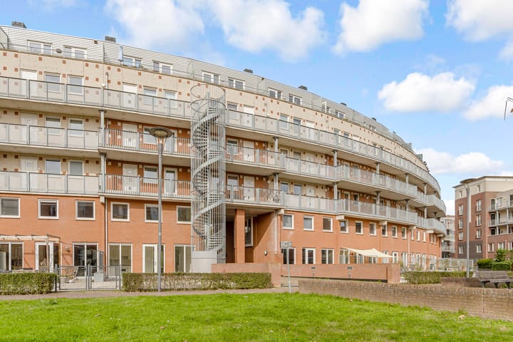 Foto 20 van Frontonstraat 75