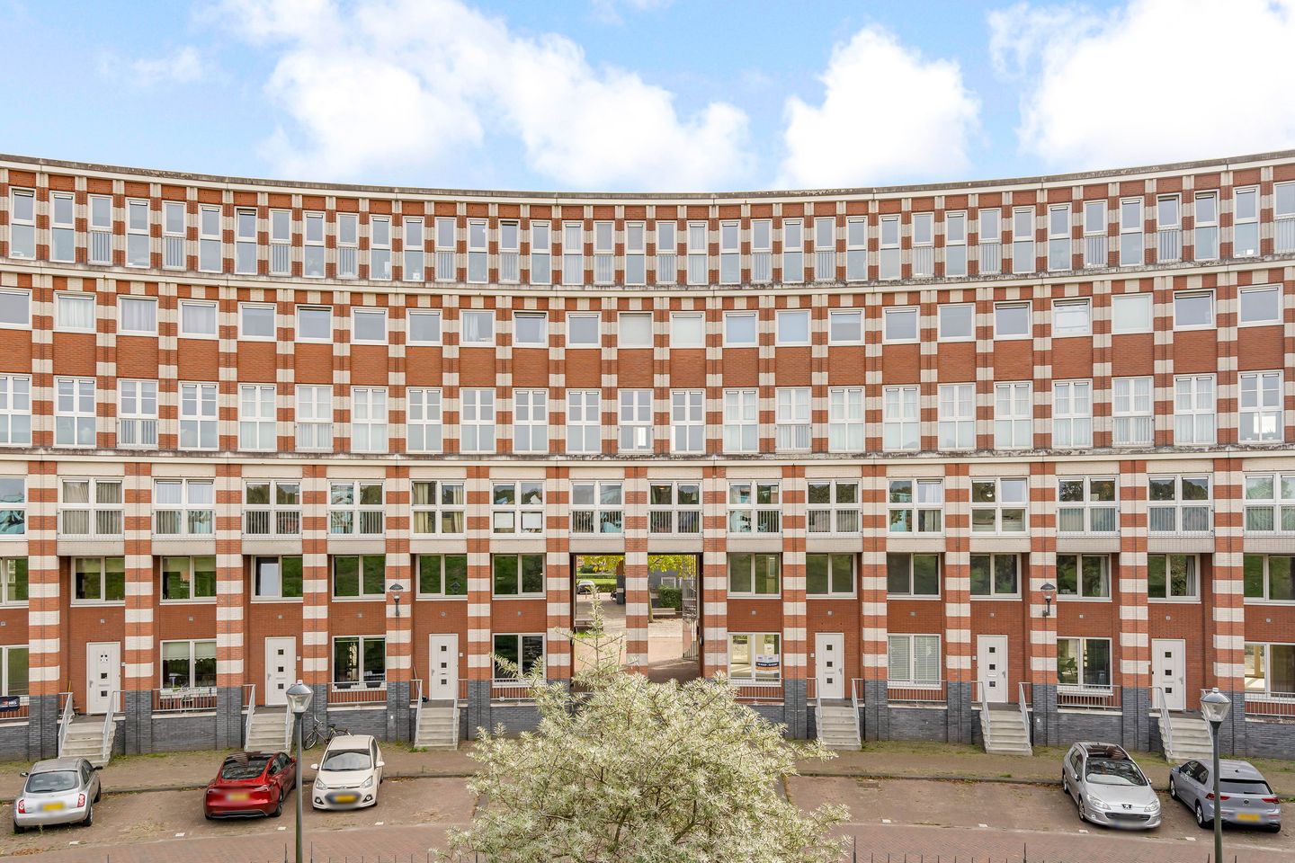 Foto 1 van Frontonstraat 75