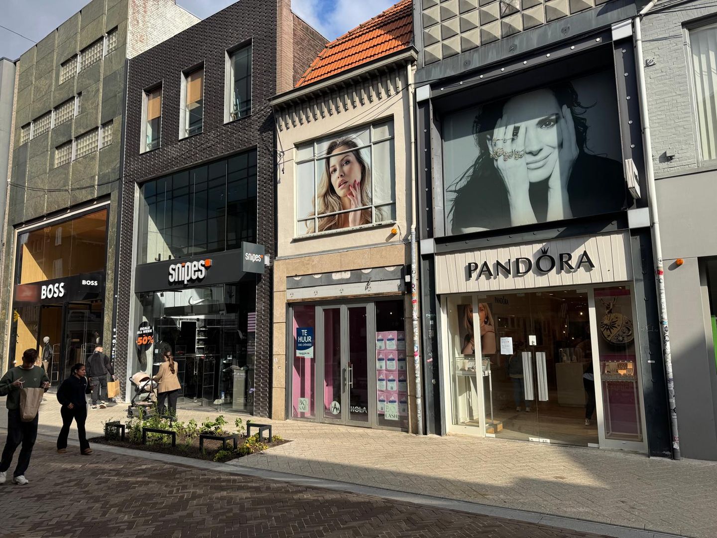 View photo 4 of Rechtestraat 9